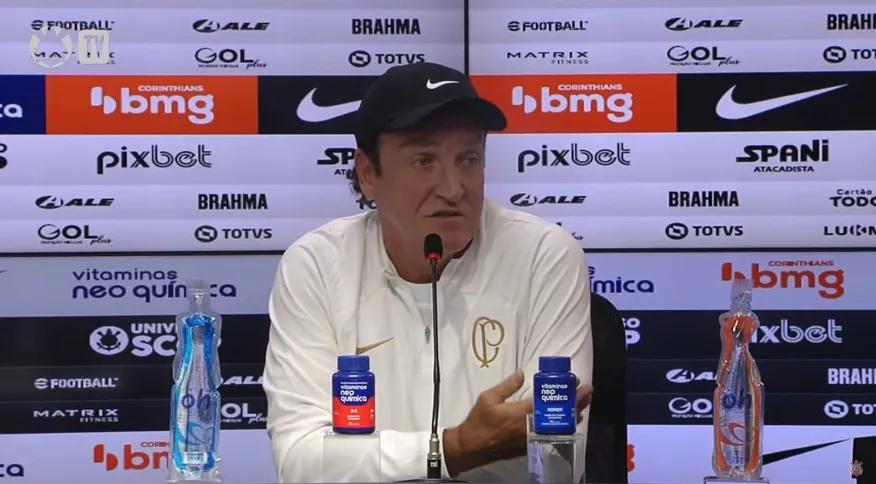 Coletiva com o treinador Cuca (Reprodução/YouTube Corinthians TV)