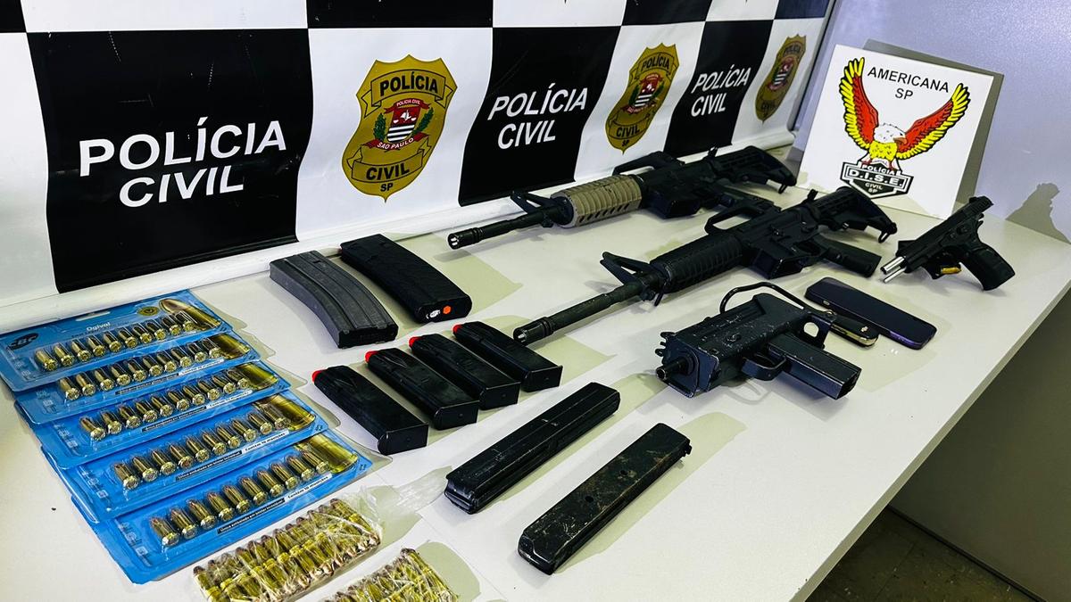 Fuzis serão periciados para verificar se eles foram usados em duplo homicídio em um bar em Campinas (Policia Civil/ Divulgação)