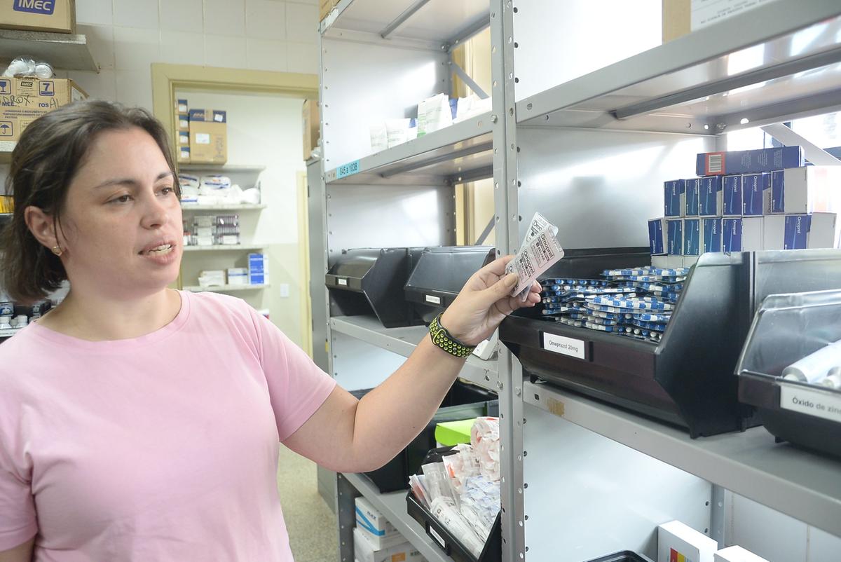 Nos momentos de renovação de receitas, a prescrição de Omeprazol necessita ser reavaliada de forma crítica, considerando-se os riscos evidenciados para o uso crônico da medicação (Alessandro Torres)