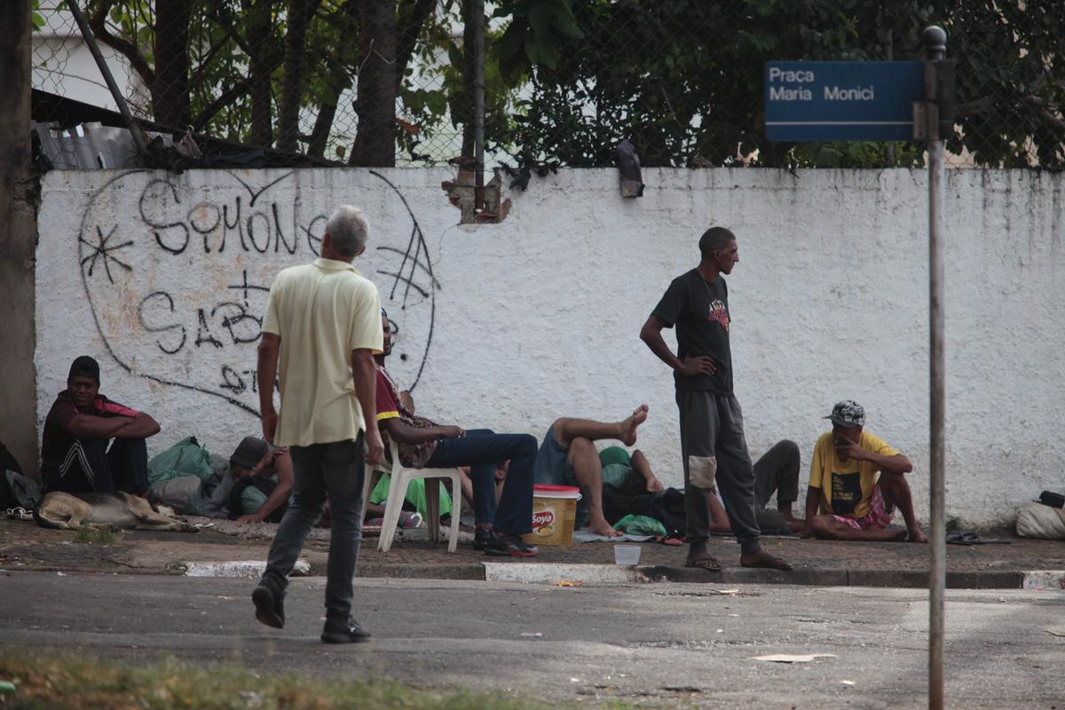Moradores em situação de rua no bairro Vila Industrial em Campinas (Rodrigo Zanotto)