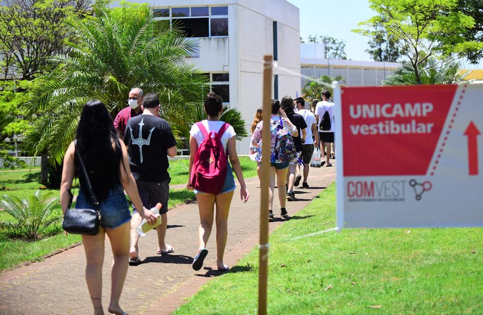 As isenções da taxa de inscrição são oferecidas em quatro modalidades (Antonio Scarpinetti)