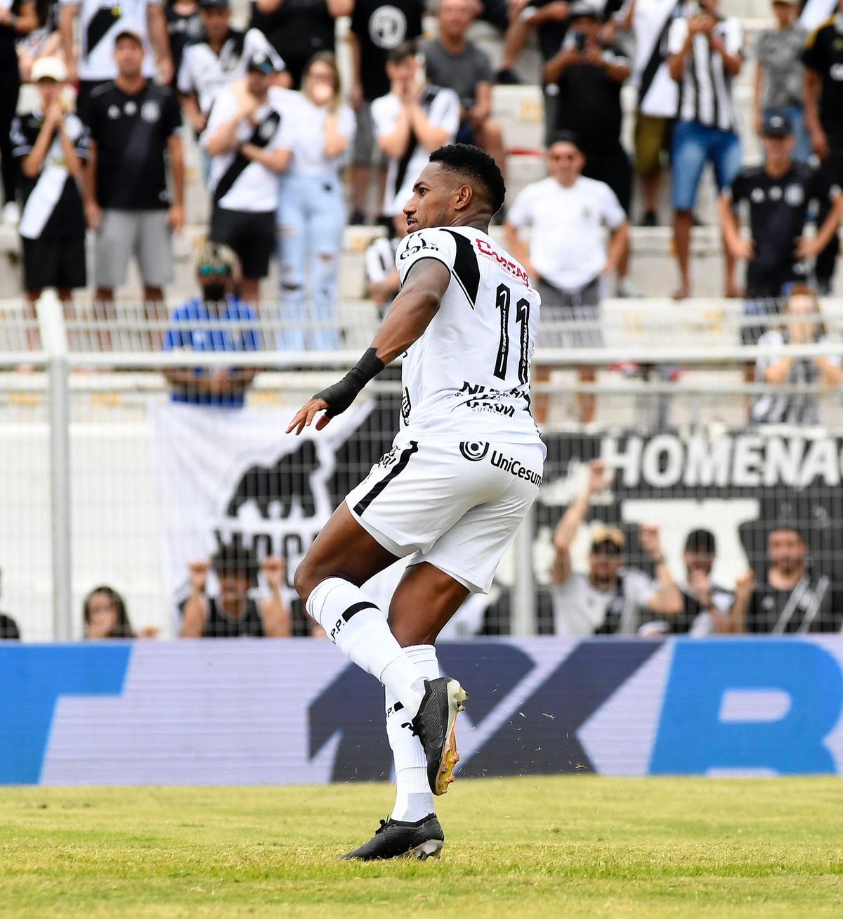 Pablo Dyego marca e Ponte vence Vila Nova (Marcos Ribolli/PontePress)