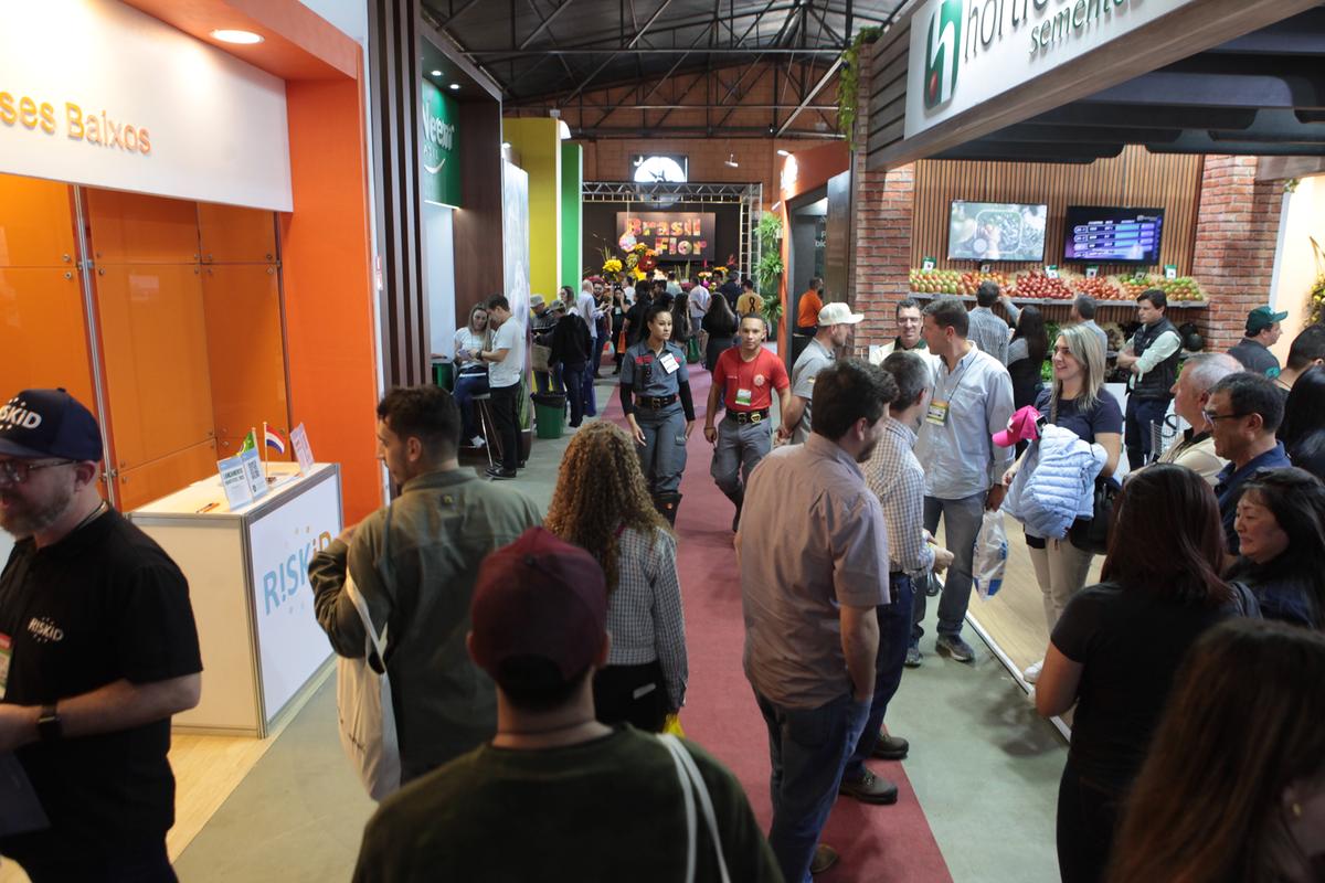 Hortitec ocorre no Pavilhão de Exposições da Expoflora, em Holambra, com 490 expositores do Brasil e do exterior, espera receber 32 mil visitantes (Rodrigo Zanotto)