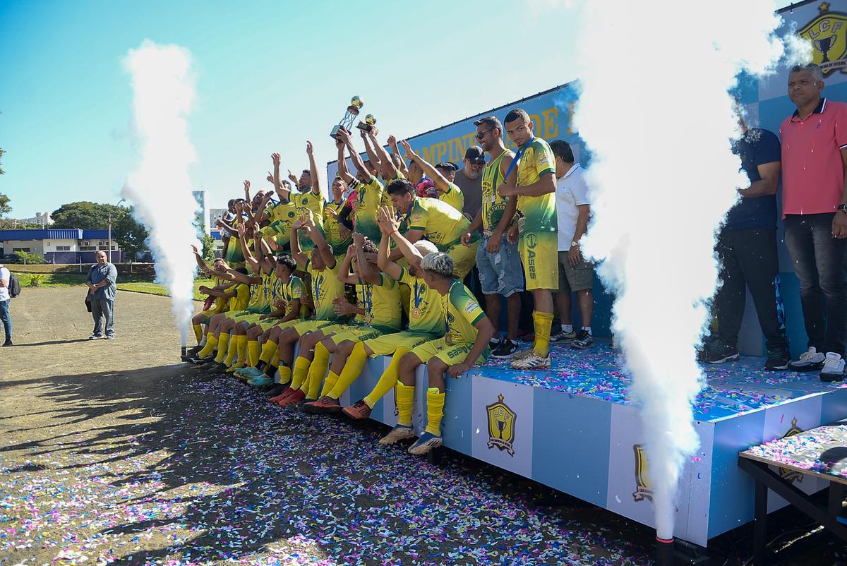 Festa da equipe campeã (Alessandro Torres)