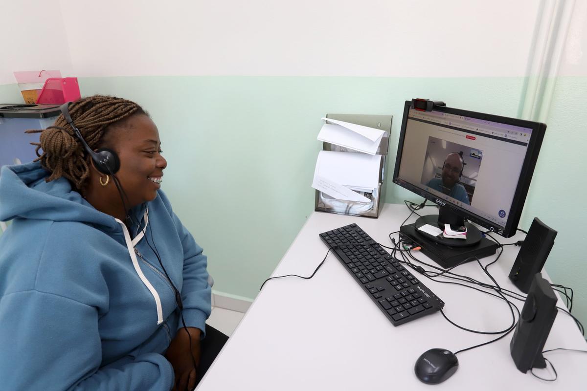 Pacientes são avaliados no Centro de Saúde, se tem baixo risco, há a oferta de atendimento por teleconsulta, mas a pessoa precisa autorizar (Fernanda Sunega/PMC)