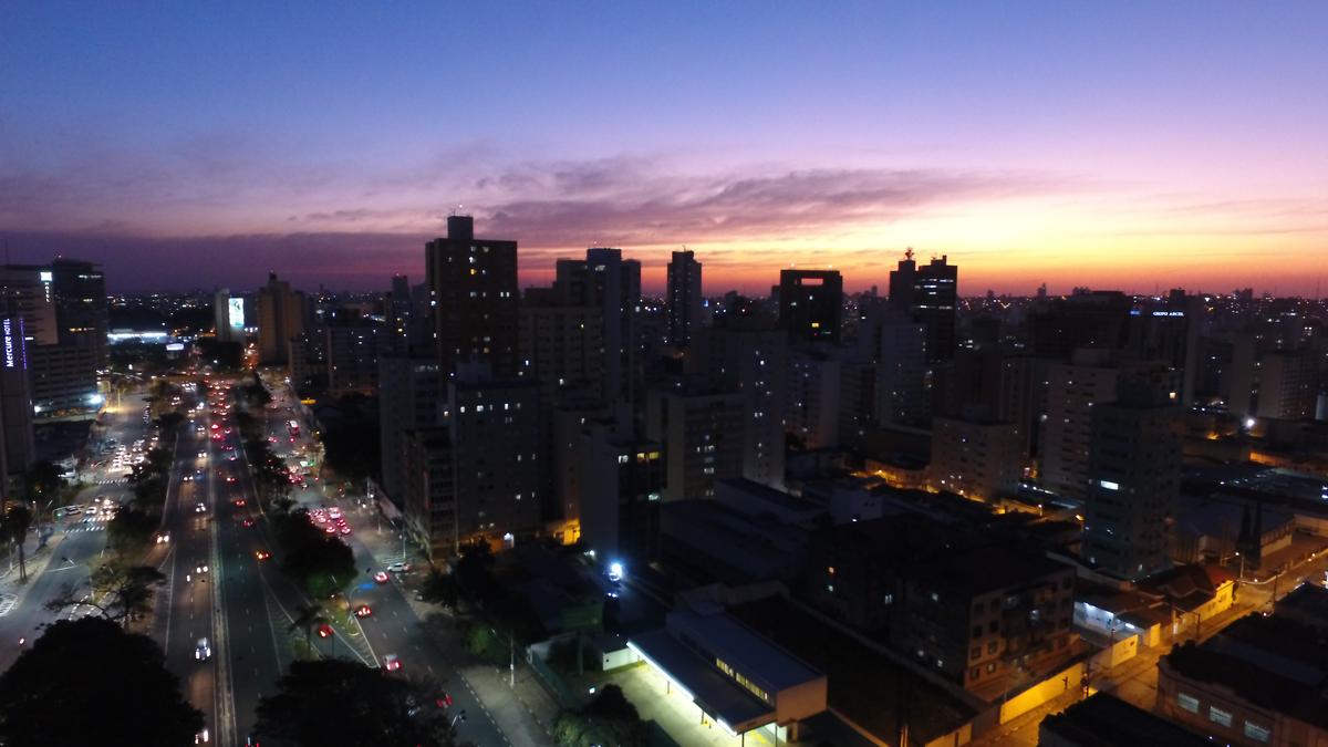 Quem sai da cidade para morar fora não se arrepende, mas carinho pelo local e pelas pessoas amadas que ficam permanecem (Alessandro Torres)