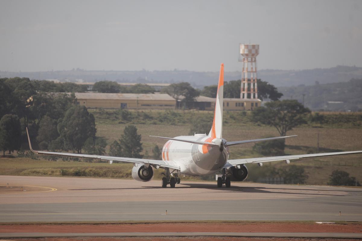Uma das possibilidades abertas com a descoberta pelos pesquisadores do CNPEM da nova enzima é a produção de biocombustível para uso na aviação (Kamá Ribeiro)
