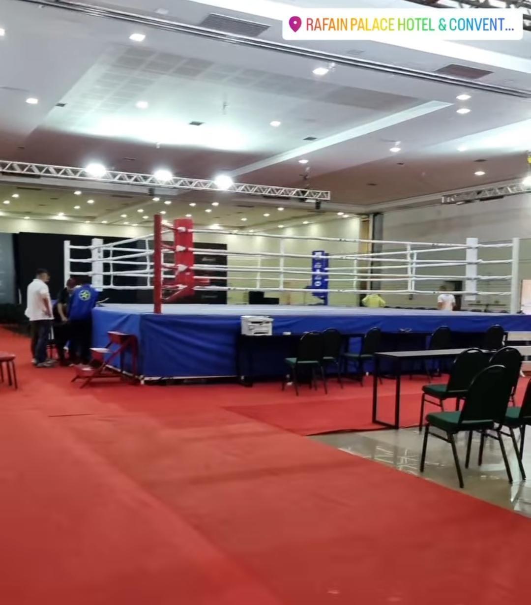 Estrutura armada no Rafain Palace Hotel, em Foz do Iguaçu, recebeu competições da base na última semana e agora será palco dos duelos da Elite (Divulgação)