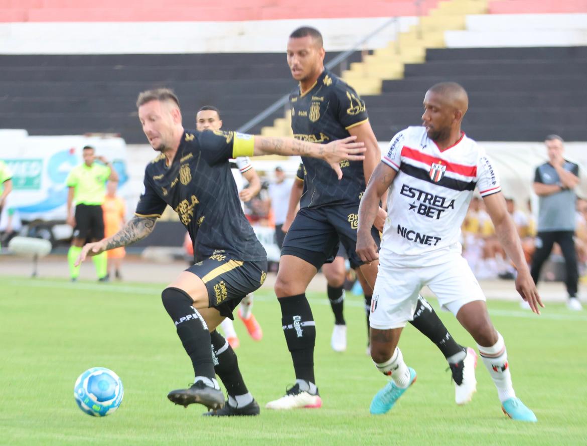  (João Victor Menezes/ Botafogo-SP)