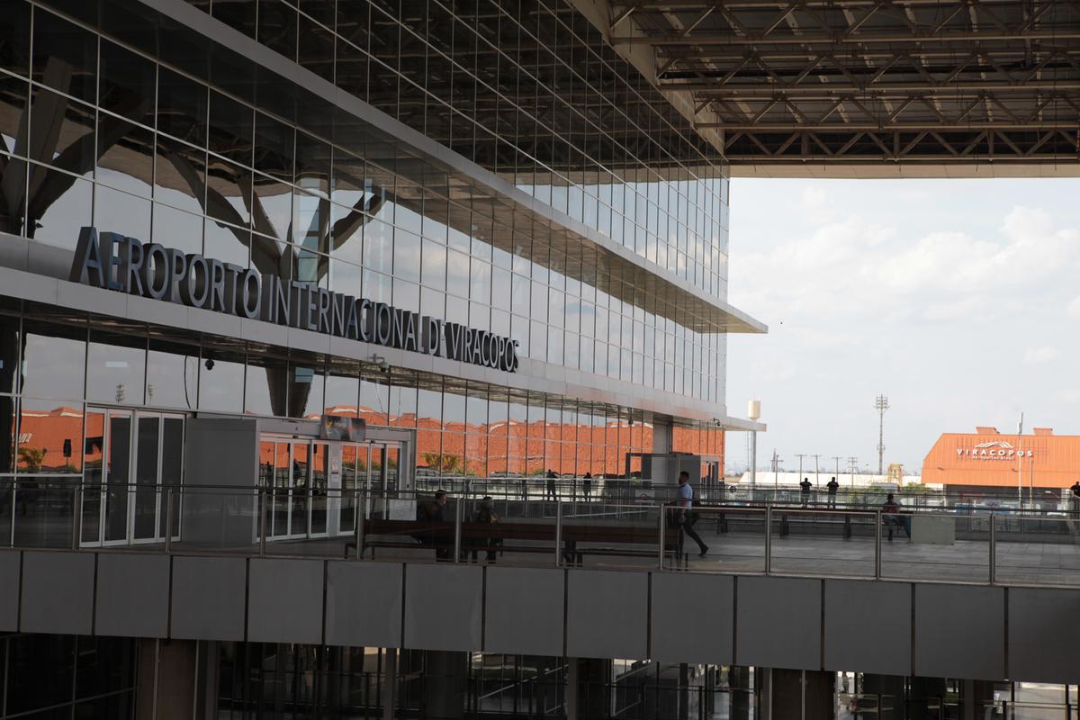A Prefeitura de Campinas acredita que a definição sobre a gestão do Aeroporto de Viracopos dará a segurança jurídica necessária para viabilizar novos investimentos privados no entorno do terminal aéreo (Rodrigo Zanotto)
