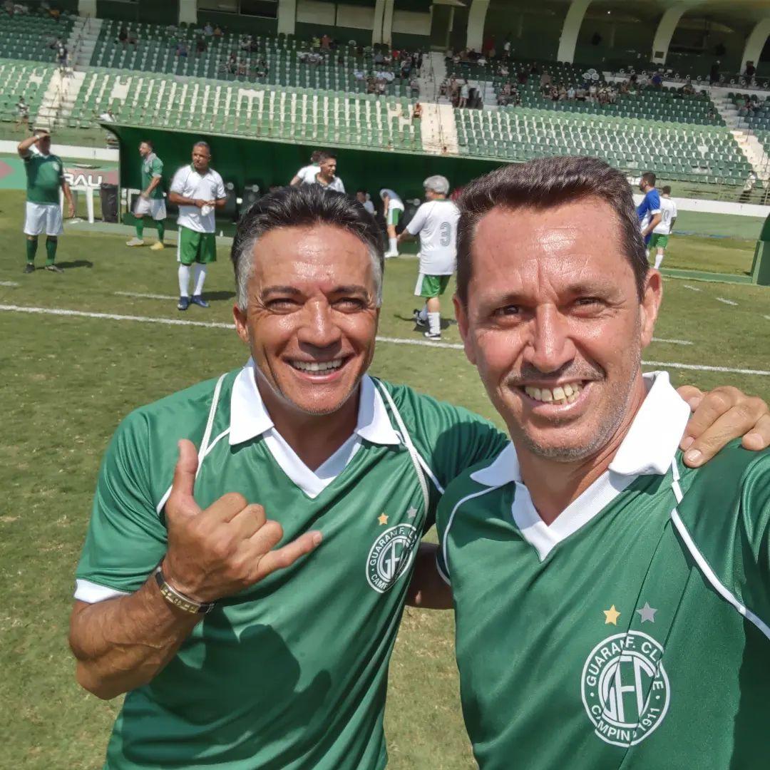 Alexandre e Catatau: Com a camisa do Guarani, Alexandre fez parceria com o atacante Catatau, que atuou na equipe bugrina na campanha do vice-campeonato brasileiro de 1986 (Divulgação)