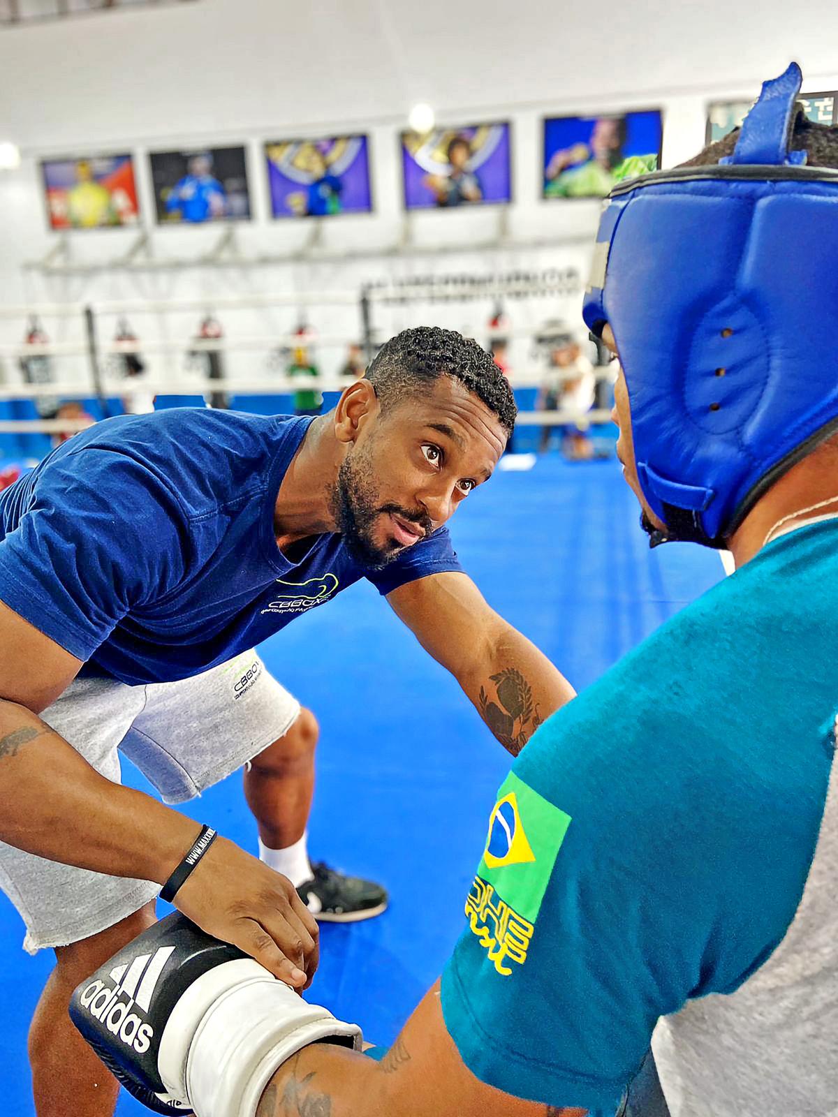 Didio Soares é um dos cinco treinadores da equipe olímpica brasileira de boxe (Divulgação)