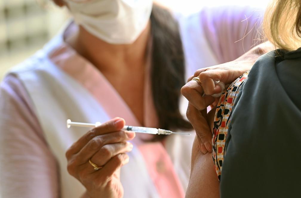 Saúde vai aplicar vacina da gripe até acabarem os estoques (Arquivo PMC)