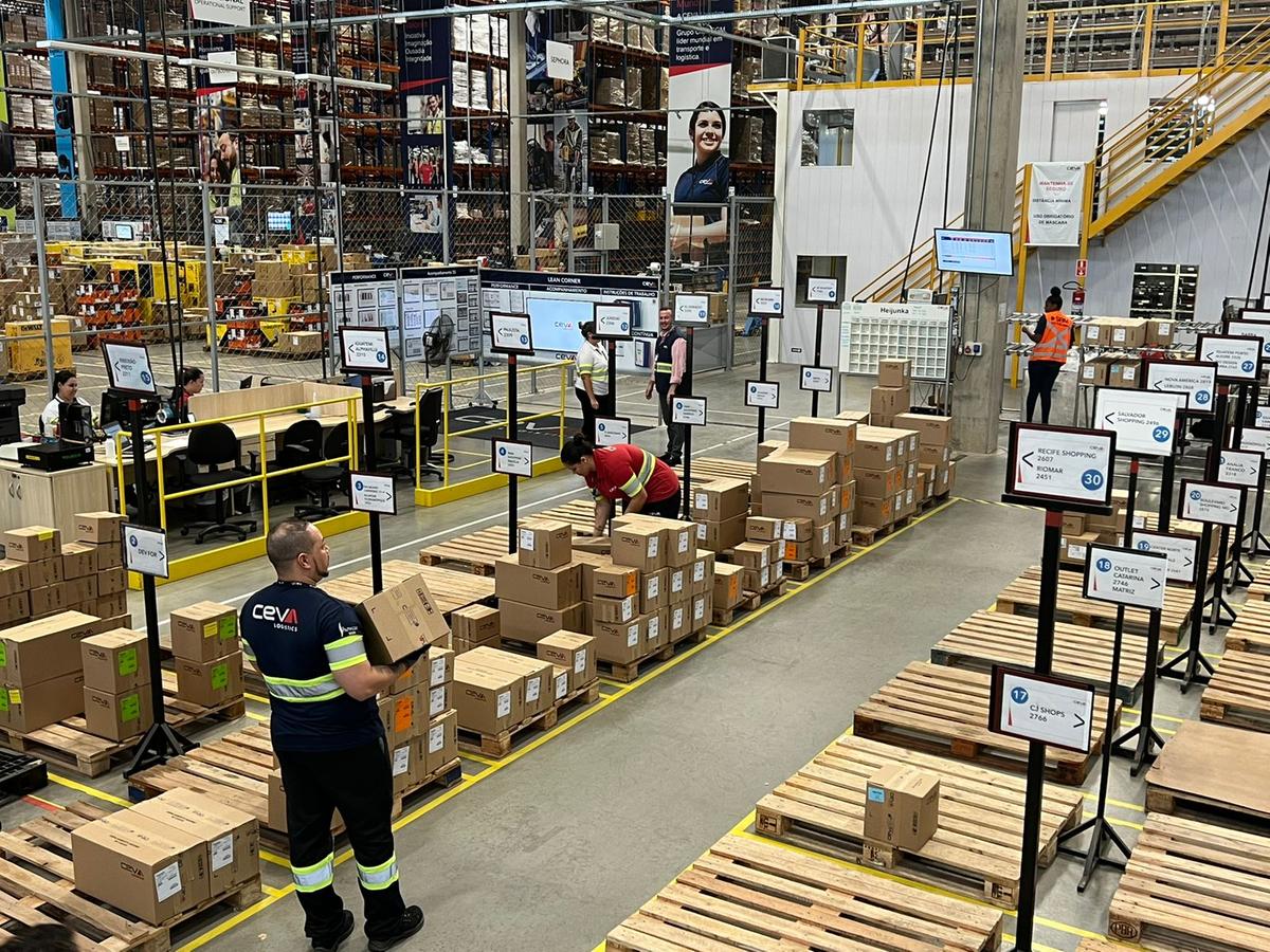De acordo com estudo feito pelo Observatório PUC-Campinas, os produtos mais vendidos ao exterior pelas indústrias regionais são tratores, medicamentos, automóveis, partes e acessórios de veículos, além de óleos de petróleo ou de minerais betuminosos (Divulgação)