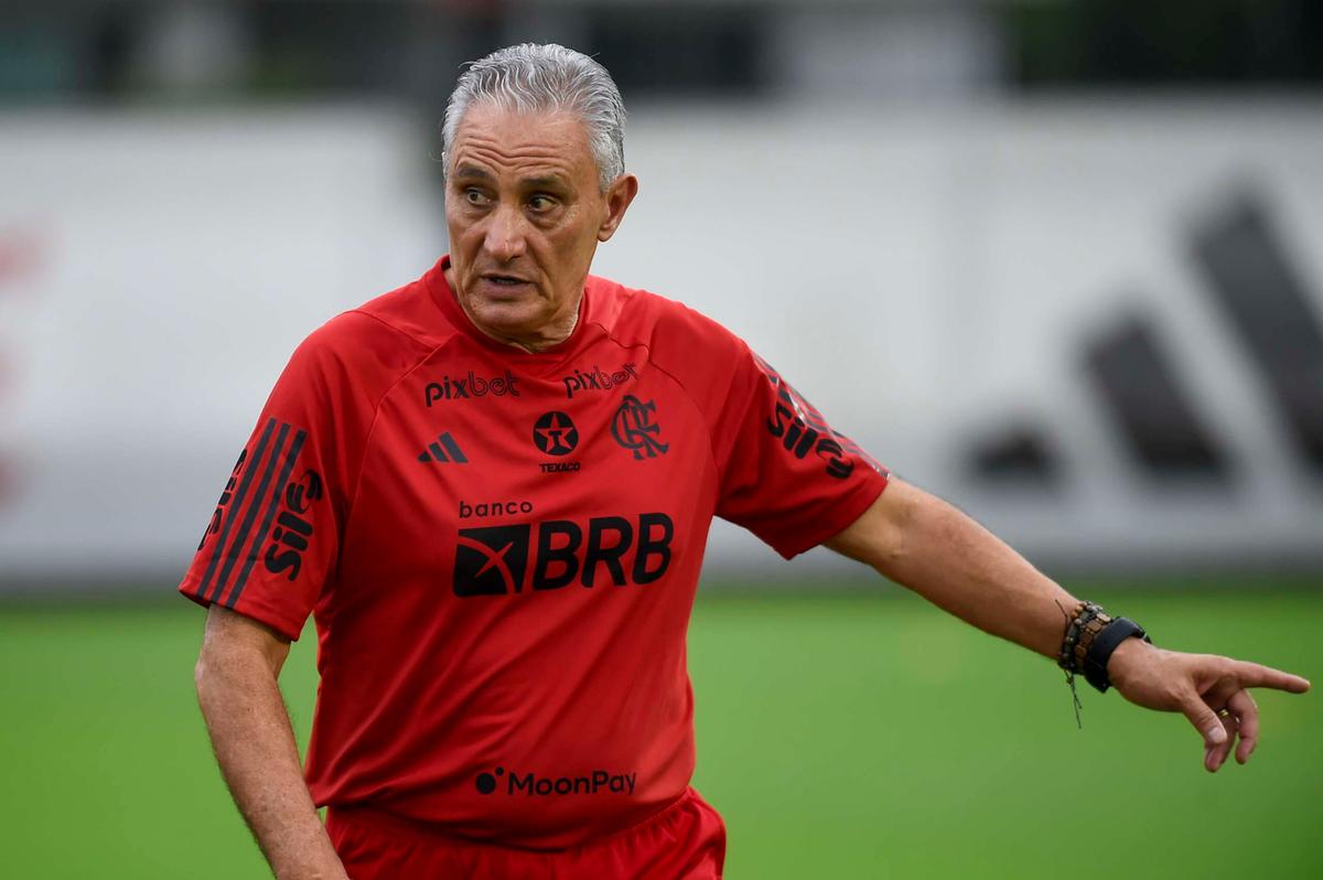 Tite treinando a equipe do Flamengo (Reprodução/ Flamengo)