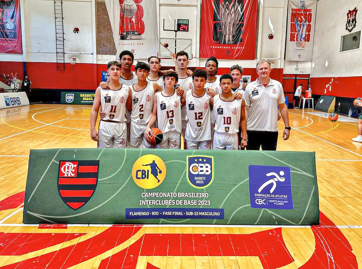 O time sub-15 terminou em oitavo lugar no Brasileiro, no Rio de Janeiro (Divulgação)