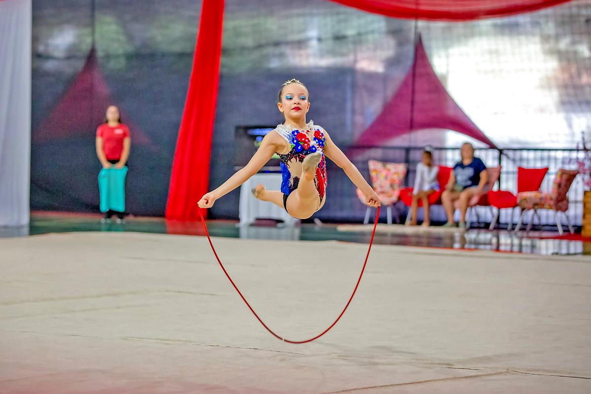 Heloísa Martins, de 9 anos, é destaque da modalidade (Edmar Cruz/Photofitness)
