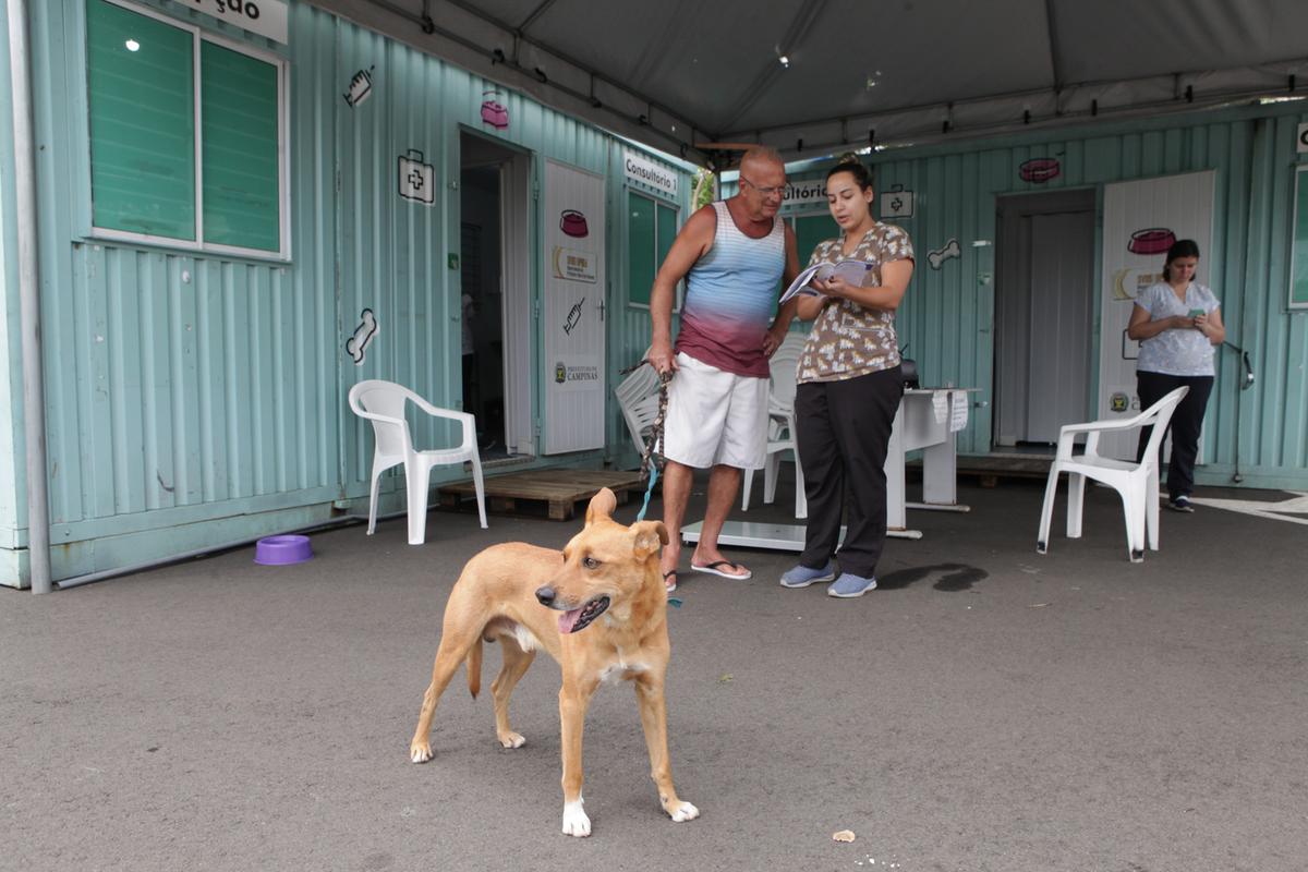 Estrutura está montada na Pedreira do Chapadão; consultório fica aberto das 8h às 12h e das 13h às 16h (Rodrigo Zanotto)