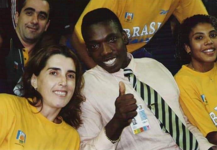 Sérgio de Jesus Pacheco ao lado de Paula (Divulgação)