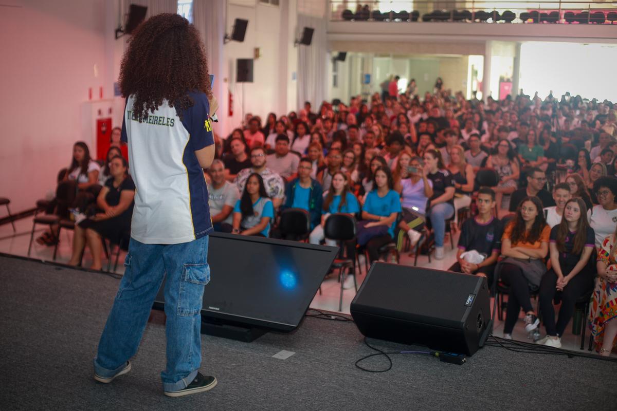 Um dos eventos da Semana da Educação, que ocorreu entre os dias 23 e 27 de outubro: tema central de reflexão foi “A educação integral e integrada” (Divulgação)