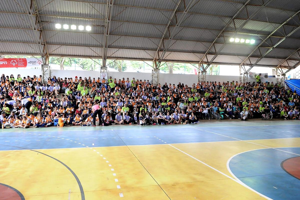 Ação abre espaço para o aprofundamento dos jovens em diversas modalidades esportivas (Divulgação)