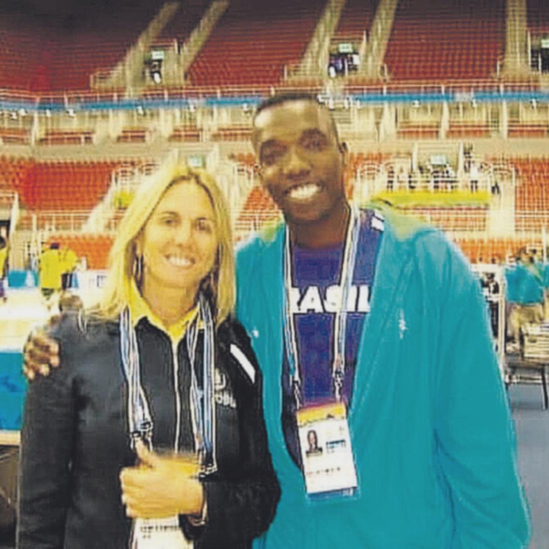 O ex-atleta que se destacou como árbitro internacional de basquete ao lado de Hortência (Arquivo pessoal)