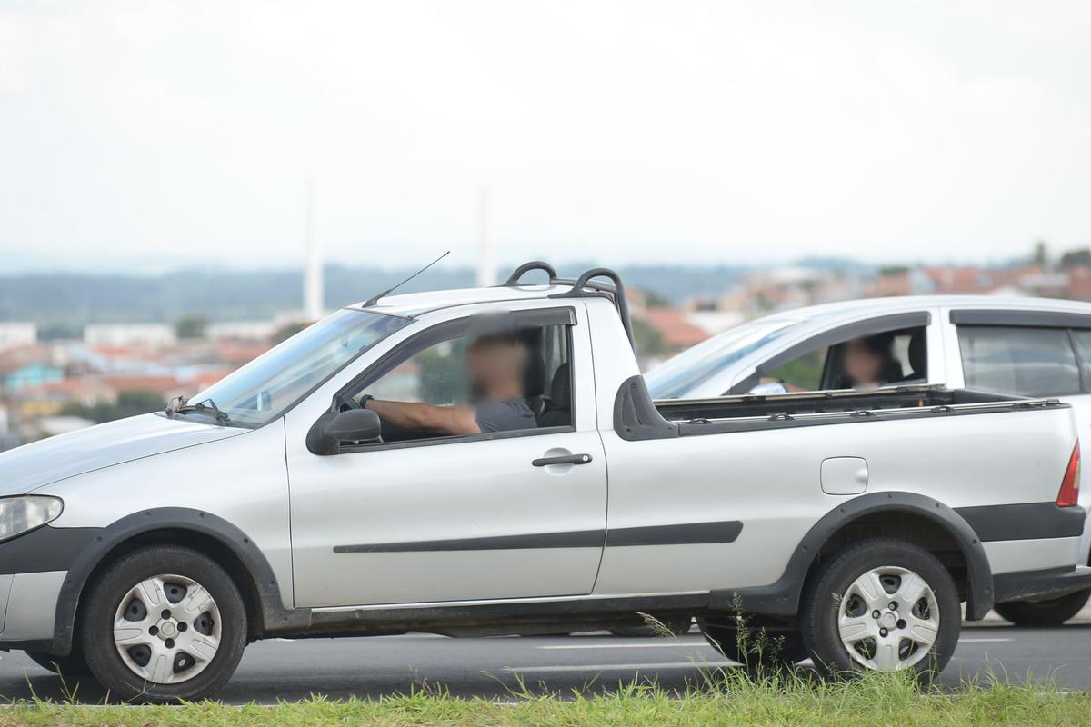 Uso do equipamento reduz em 50% o risco de morte para quem está nos bancos da frente e 75% para os passageiros do banco de trás; deixar de usar o cinto é uma infração grave, segundo o Código de Trânsito Brasileiro (CTB) (Alessandro Torres)