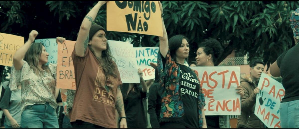 Cena do curta “Comigo Não”, um material audiovisual sobre violência contra mulher onde Liane Carpani coloca sua experiência na música (THI Ribeiro)