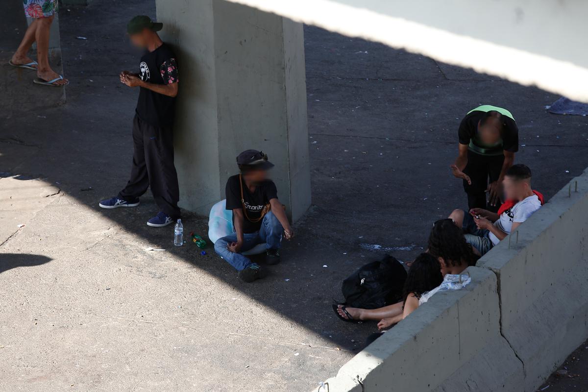 Texto sugere que município deve atuar em áreas de ‘decadência urbana decorrentes da concentração de usuários de drogas’, removendo usuários e combatendo traficantes (Cedoc)
