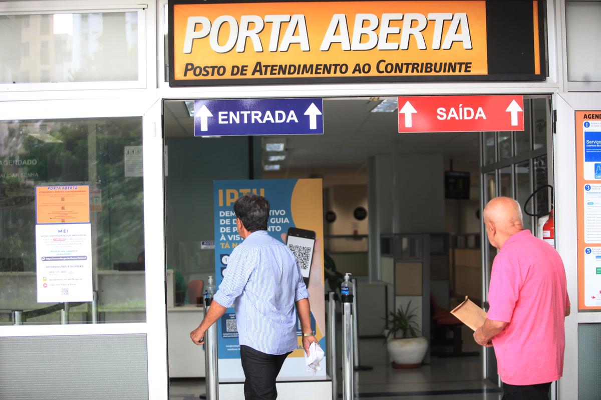 Administração ressaltou a importância da população que fez o agendamento comparecer no horário marcado, e no posto de atendimento adequado, para não perder o benefício; não haverá reagendamento (Kamá Ribeiro)