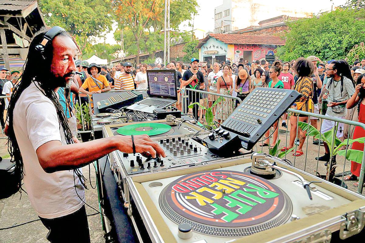 O DJ Buiu é de Campinas e foi o criador da tradicional festa 100% Reguera (Divulgação)