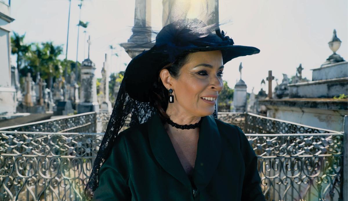 Andrea Wanger interpreta Virgínia Ribeiro no curta-metragem ‘Atriz’, que celebra a história de muitas personalidades do teatro de Campinas (Divulgação)