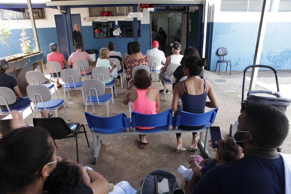 Os centros de saúde, UPAs e outras unidades de atendimento básico da rede municipal vem registrando intenso movimento por causa do aumento dos casos de dengue em Campinas (Rodrigo Zanotto)