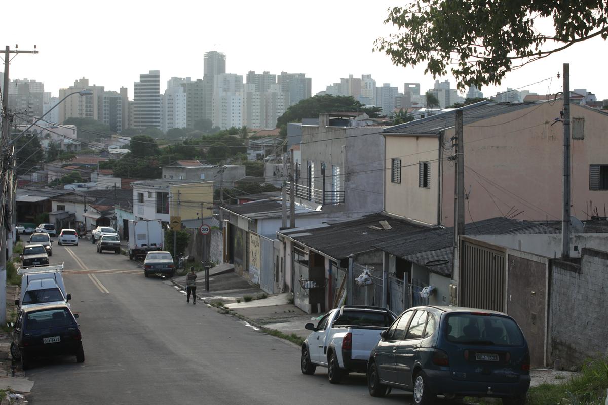 Do total de carnês de IPTU lançados, a maior parte foi para imóveis residenciais, que somam 320.644; os não residenciais (verticais e horizontais) totalizam 35.739, e há, ainda, 5.132 mistos, 84.367 terrenos e 62.914 vagas de garagem (Rodrigo Zanotto)