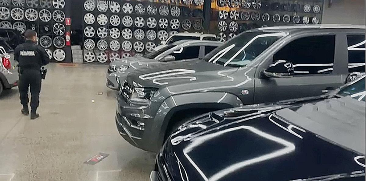 Operação ‘Lactus Actio’, deflagrada pela Polícia Federal, apreendeu 33 carros de luxo em Indaiatuba (Divulgação)