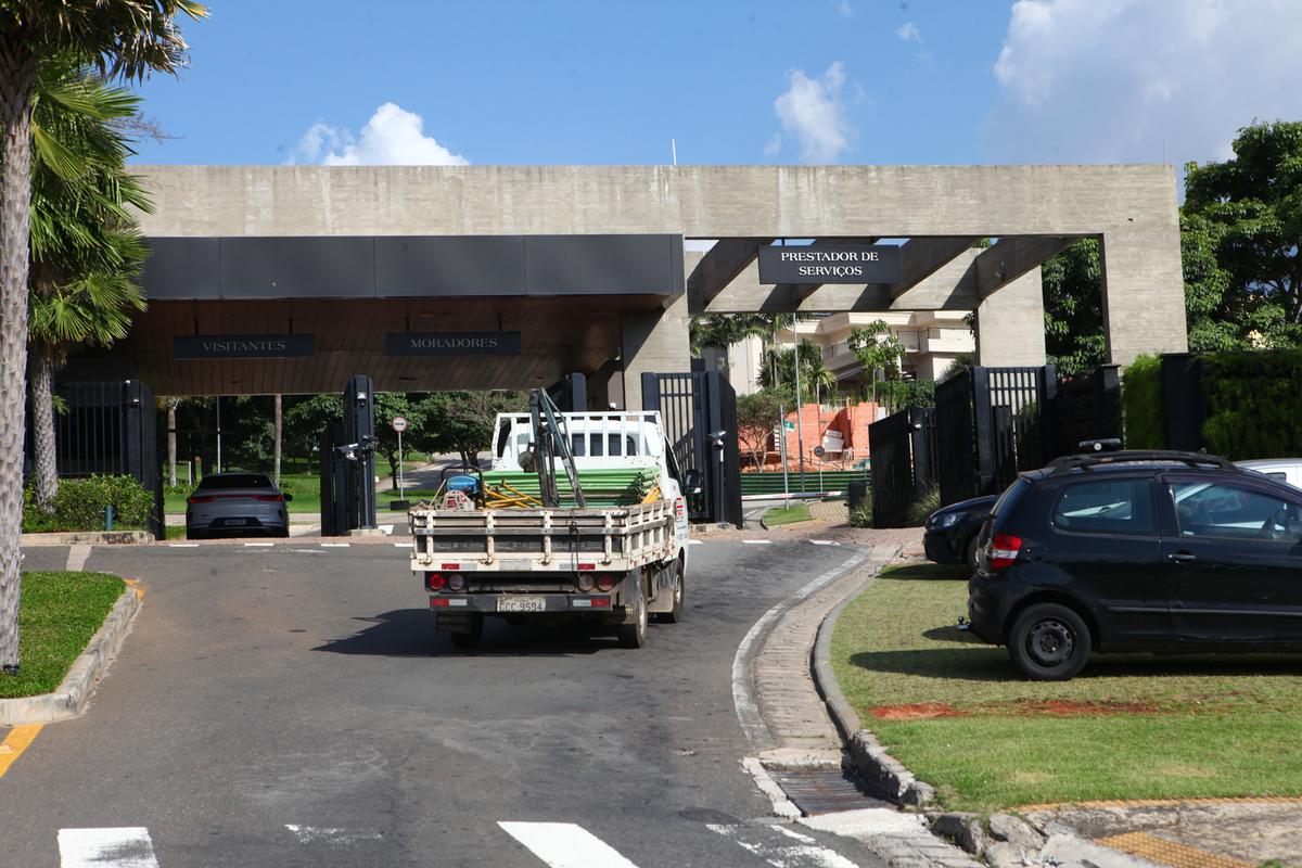 A Associação Residencial Jatibela, condomínio de alto padrão de Campinas, firmou um Termo de Ajustamento de Conduta (TAC) com o Ministério Público do Trabalho (MPT) após uma denúncia de exigência de antecedente criminal para entrar nas dependências do espaço (Rodrigo Zanotto)