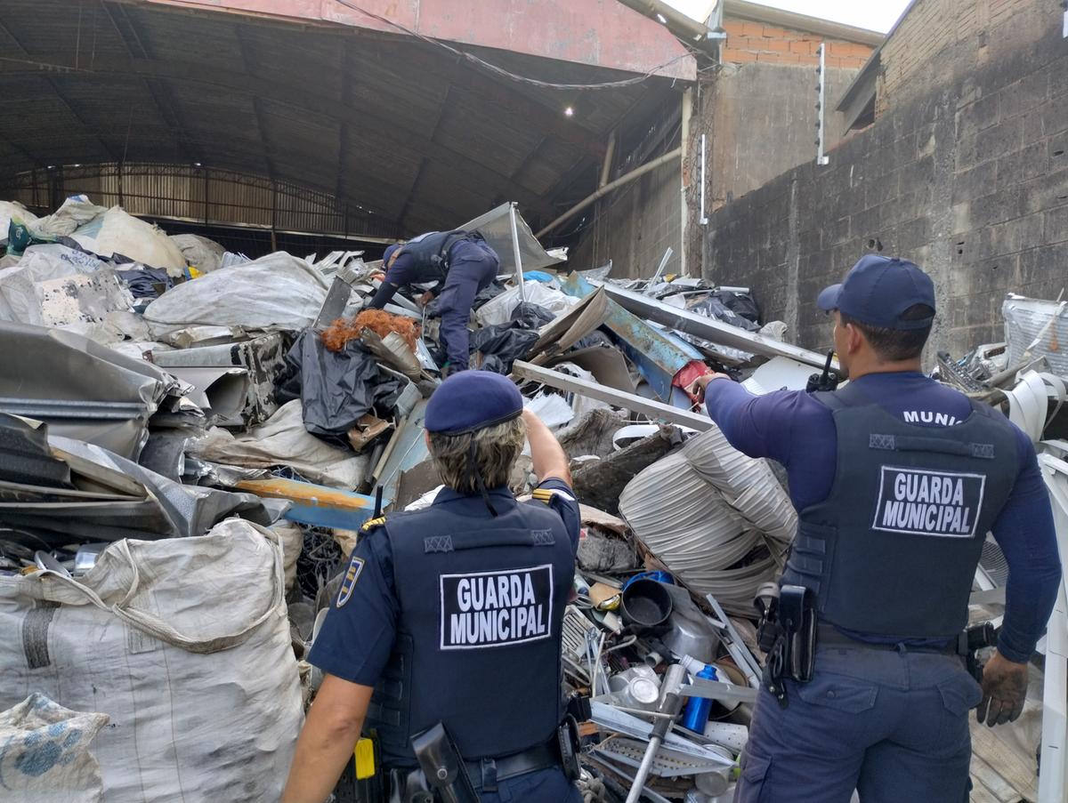 Dos sete estabelecimentos vistoriados, três foram autuados em R$ 4.480,00 (Divulgação)