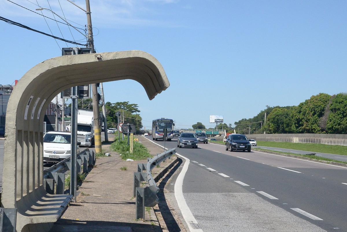 Marginal da Rodovia Anhanguera (SP-330) onde ocorreu o assalto a um ônibus intermunicipal (Alessandro Torres)