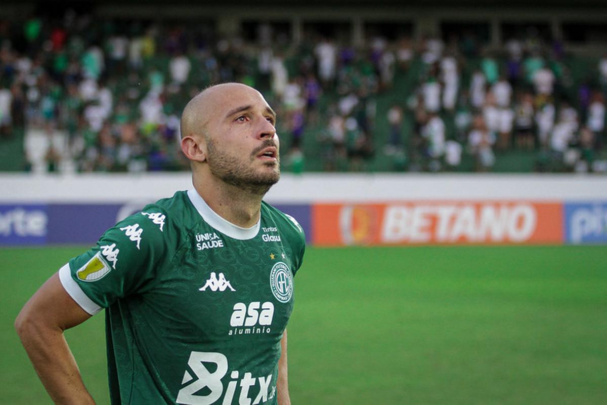 Régis surpreende e encerra seu ciclo um ano após retornar ao Brinco (Raphael Silvestre/Guarani FC)