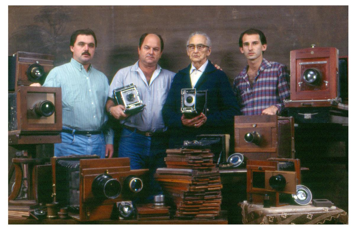 Família Parodi em 1987: Rogério Scavone, Adriano Parodi, Dona Antonia Parodi e Marcos Parodi (André Boccato)