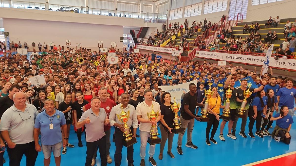 Cerimônia com 1,2 mil atletas abre a temporada 2024 do Campeonato de Futebol de Base de Campinas (Divulgação)