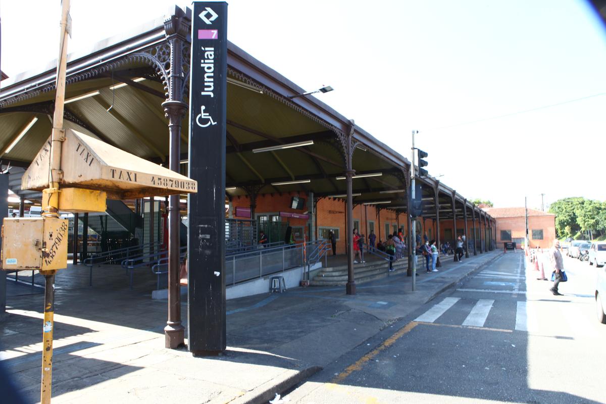 Linha 7-Rubi, da Companhia Paulista de Trens Metropolitanos (CPTM), liga São Paulo a Jundiaí; governo estadual disse que vai recorrer da decisão judicial (Rodrigo Zanotto)