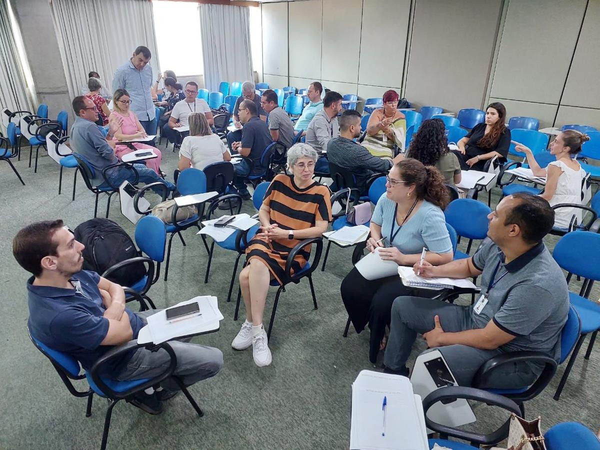 Servidores participam da oficina Linguagem Simples, realizada na Escola de Governo e Desenvolvimento do Servidor (EGDS) da Prefeitura de Campinas (Aquivo Pessoal)