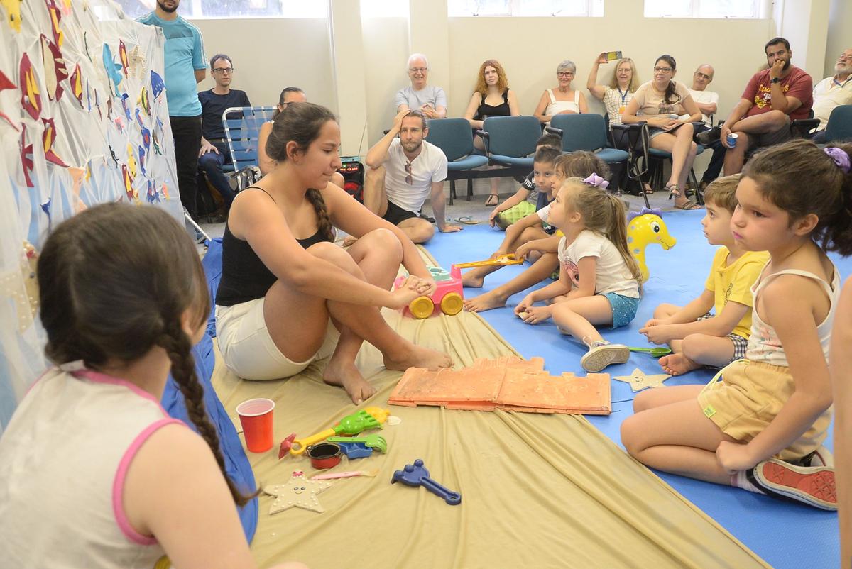 Na contação de histórias no domingo (5), no evento do Correio, serão abordados temas do livro infantil ‘Construindo Castelos’ (Alessandro Torres)