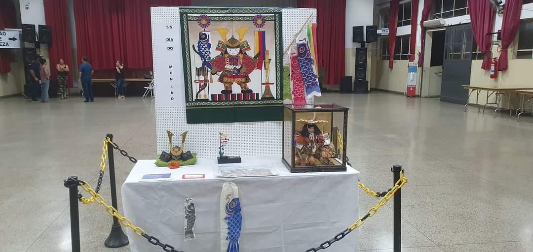 Instituto Nipo-Brasileiro expõe em um altar os símbolos do Dia do Menino (divulgação)
