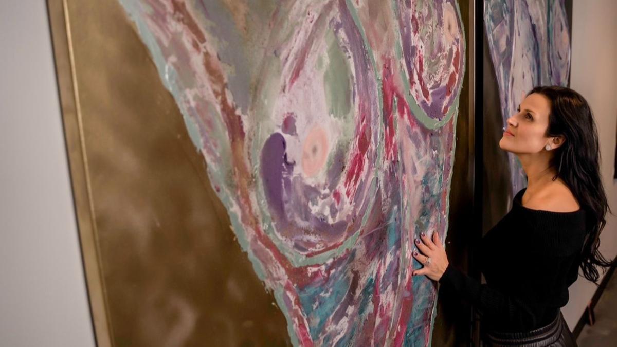 ‘A arte é libertadora. Com ela, a minha mensagem é entendida imediatamente, por qualquer pessoa do mundo, sem precisar de nenhuma palavra’, afirma a artista Flávia Carvalho Jackson (Sabrina Camila)