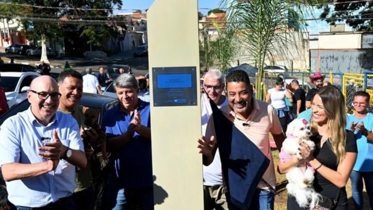 Prefeito Dario Saadi na entrega do Parcão Espaço Pet na Vila Joaquim Inácio (Prefeitura Municipal de Campinas)
