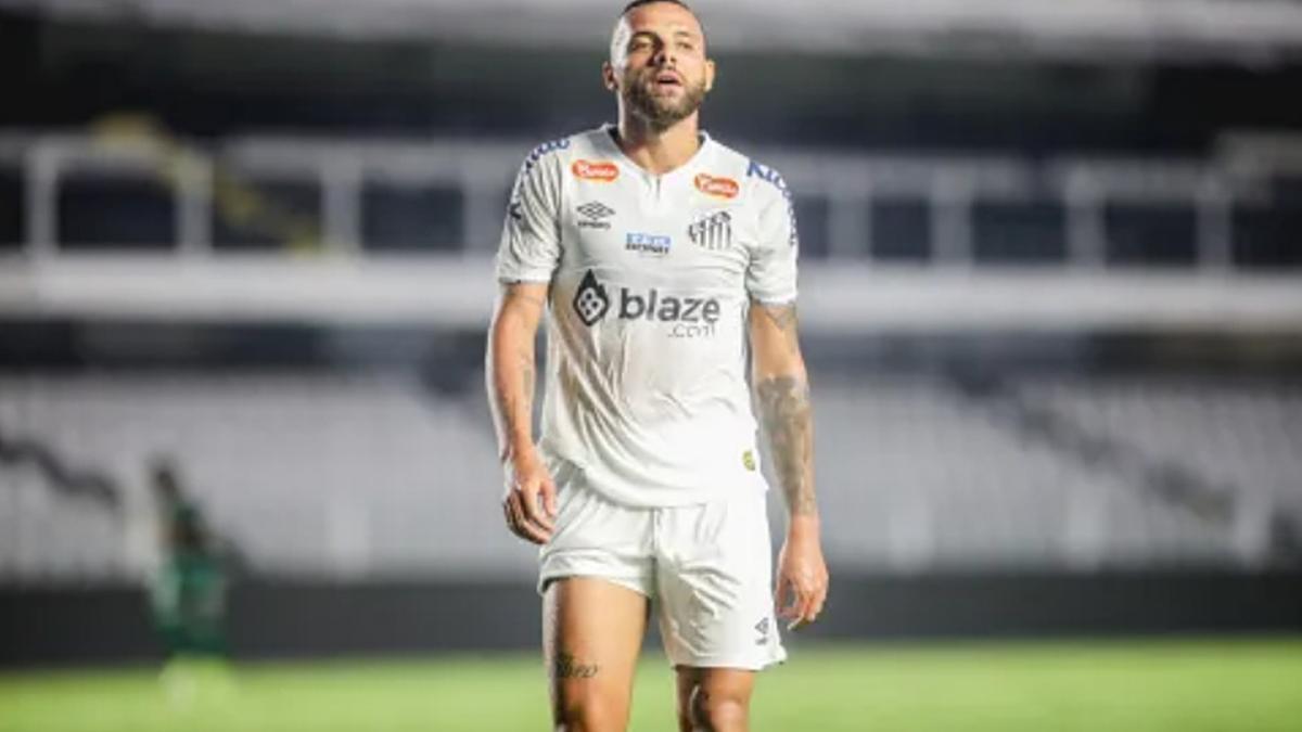Contundido, atacante Guilherme é desfalque para o jogo de hoje (Divulgação)