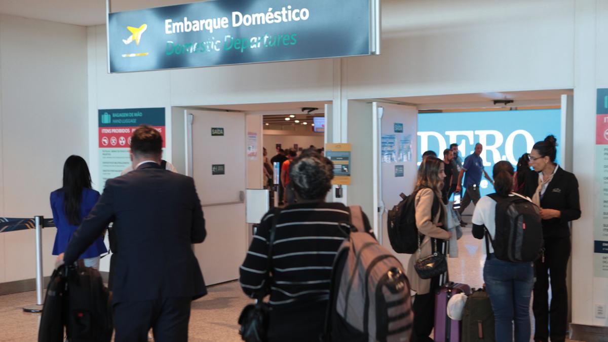 No Terminal Multimodal Ramos de Azevedo, 87 mil passageiros passarão pelo local, entre embarque e desembarque, durante o feriado prolongado (Kamá Ribeiro)