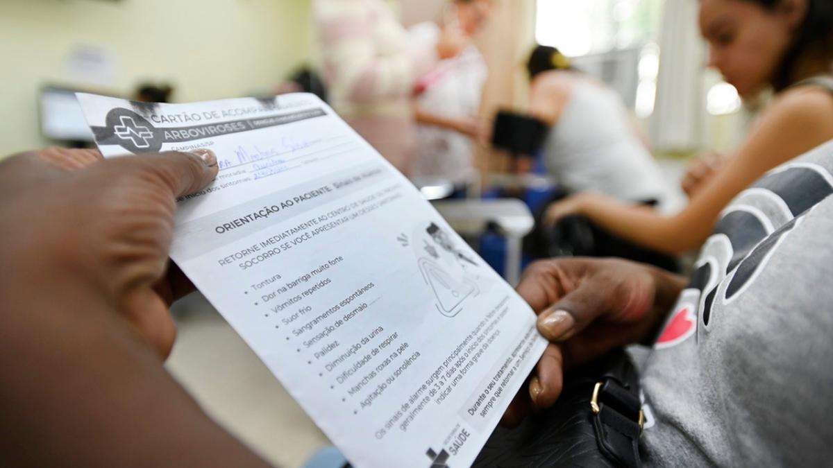 Doze centros de saúde abrem neste sábado (1), para atender pacientes com sintomas de dengue (Rogério Capela)